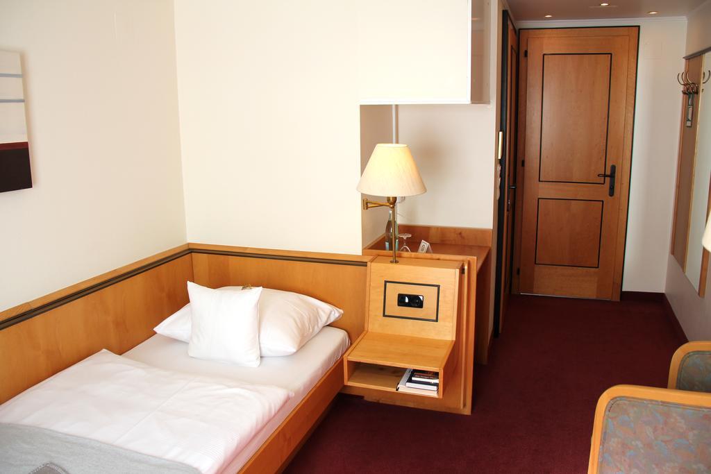 Hotel Riezler Hof Riezlern Buitenkant foto